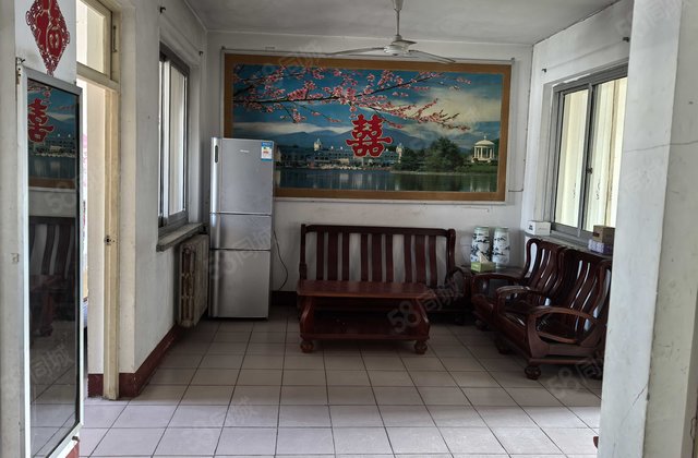 位于聊城市学院宿舍的房源 靠近医院 拥有小三房 居住密度低