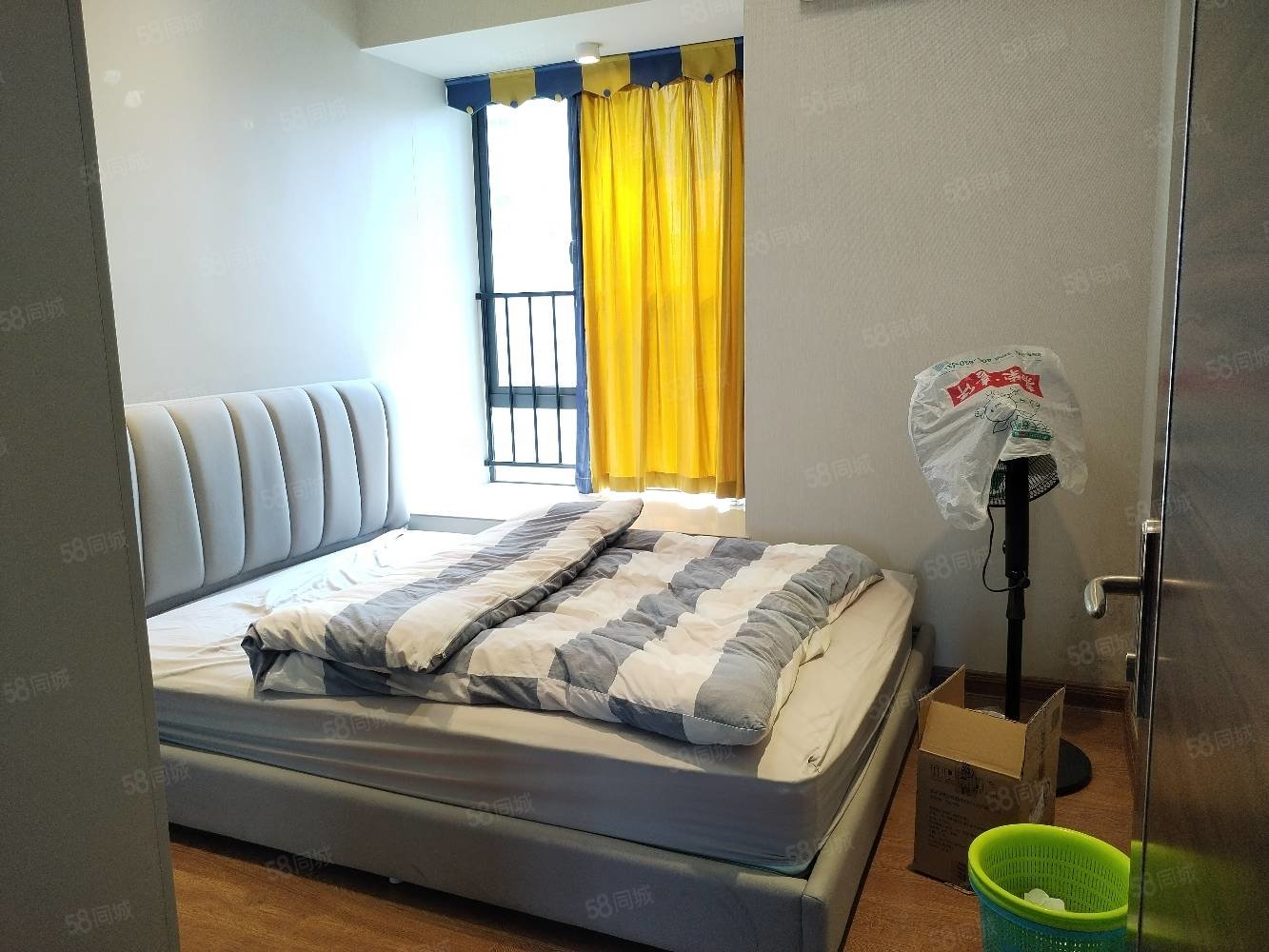新城之光3室2厅2卫121㎡南北65万