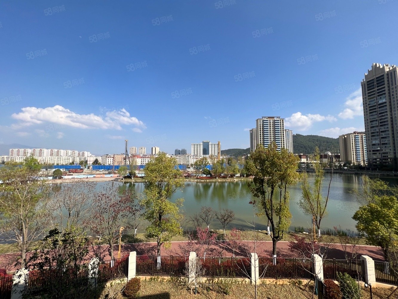 乌蒙水乡6室2厅4卫350㎡东西275万