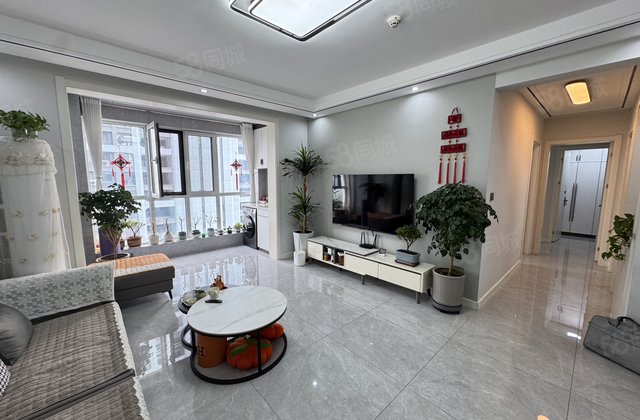 中泰御湖湾3室2厅118㎡82.5万二手房图片