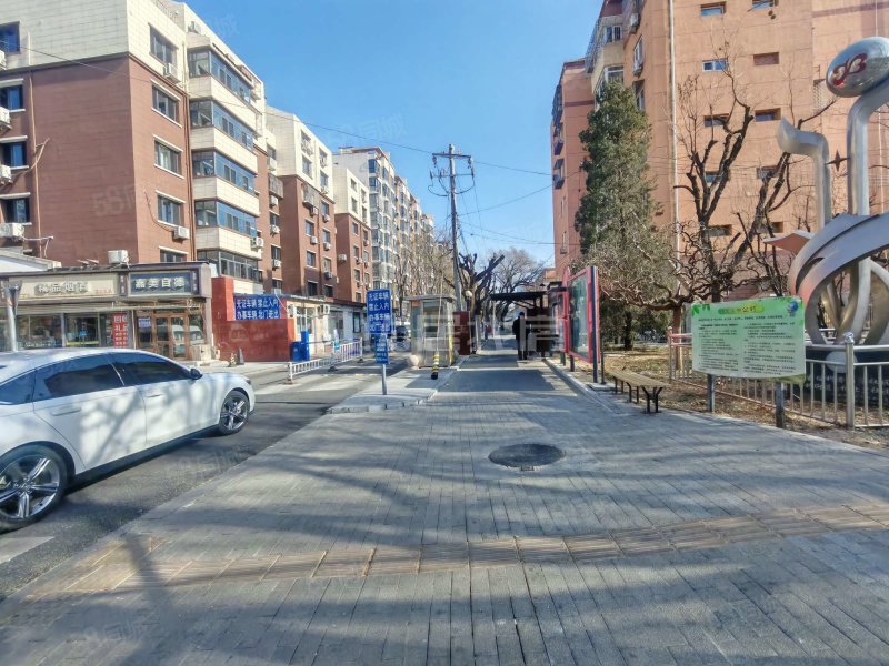 玉橋北里2室1廳1衛(wèi)57.9㎡東南138萬(wàn)