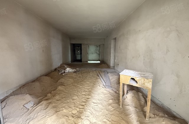 恒隆名苑3室2厅132.38㎡40万二手房图片