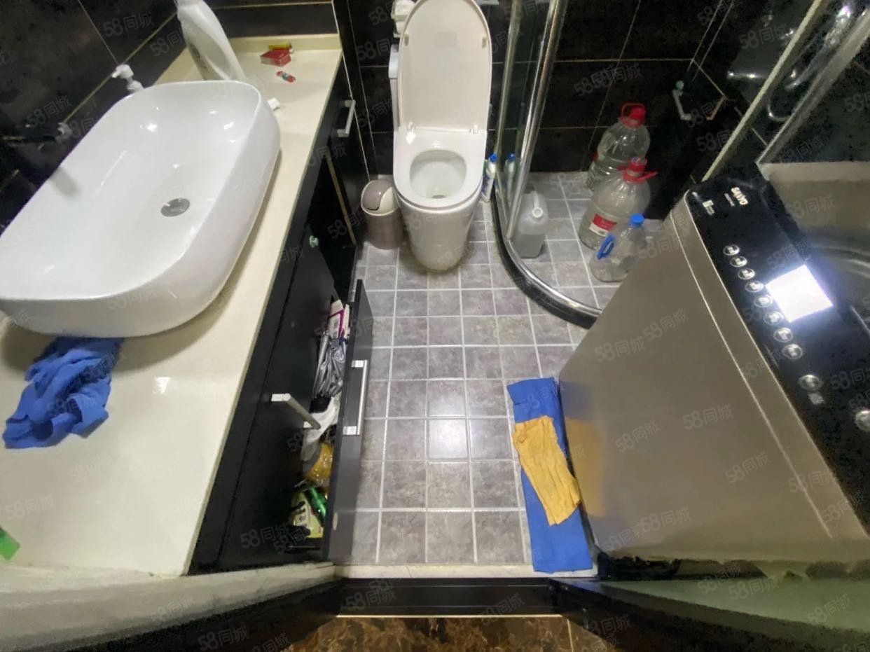 钻石名城(龙山)2室1厅1卫95㎡西南36.5万