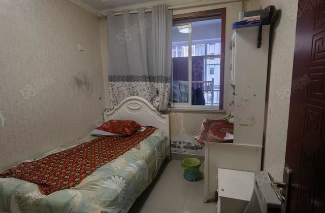 金柱月亮湾(C区) 3房 周边配套完善