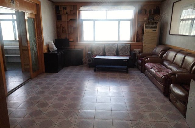 老文轩，老一中实验  ，多层中间楼层无公摊