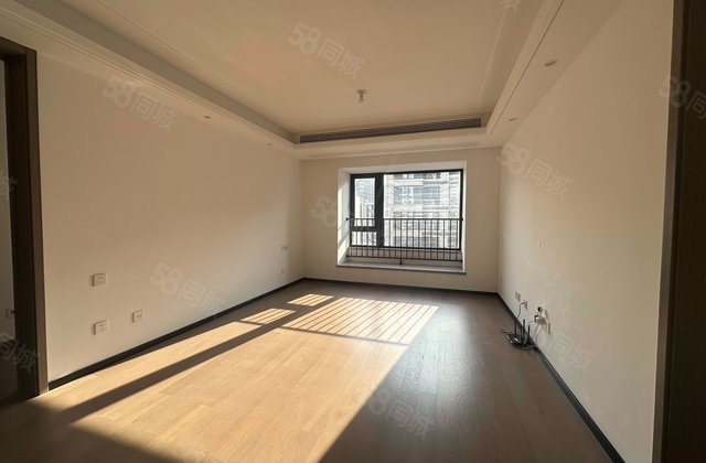 万科蔚蓝城市花园4室2厅110.7㎡298万二手房图片