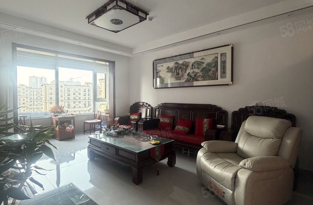 东关国际东区 文轩本部 三室两厅两卫 走一手续