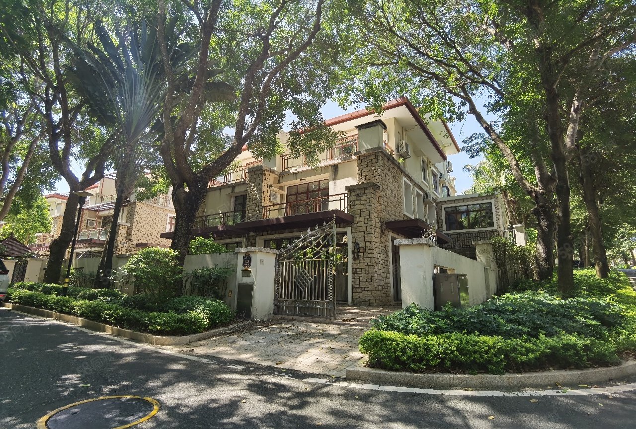 海南陵水雅居乐清水湾金色果领联排别墅出售440万