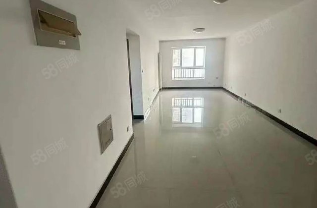 假日山水华庭3室2厅134㎡93.8万二手房图片