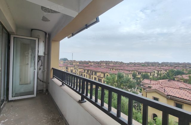 急售！江北水镇小洋房！边户全明户型，送车位储藏室免大税