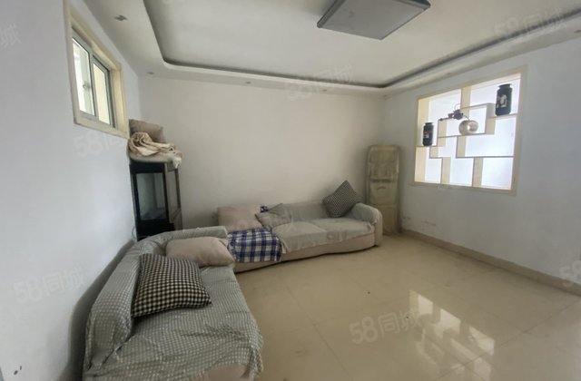 兴华东路人民法院附近巡防大队家属院