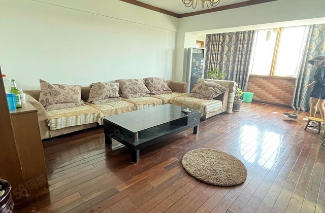 麒麟雅筑3室2厅149.5㎡180万二手房图片