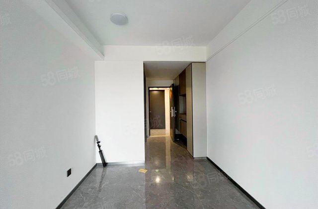 融创半岛壹号3室2厅83.63㎡68万二手房图片