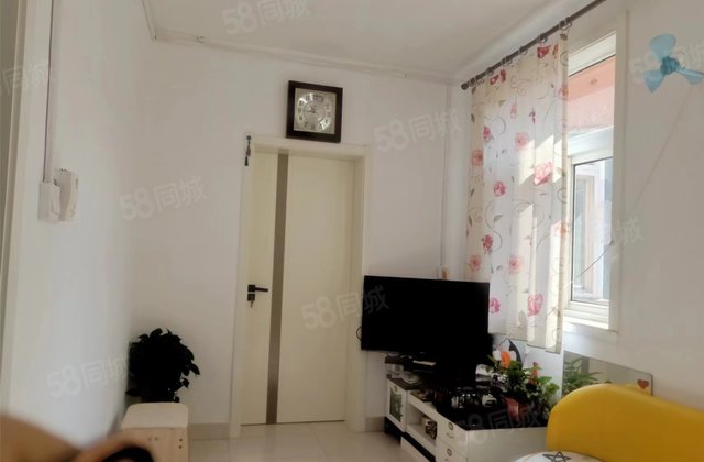 文轩本部 多层三楼 两室免大税 停车方便