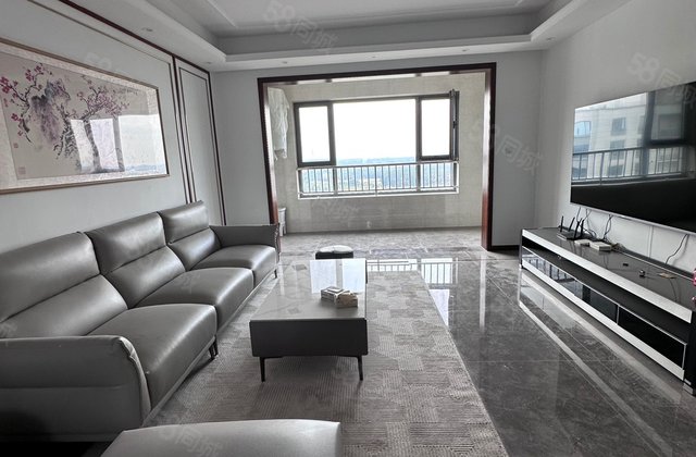 东昌   送车位储藏室 免大税 三叶草户型 精装小高层