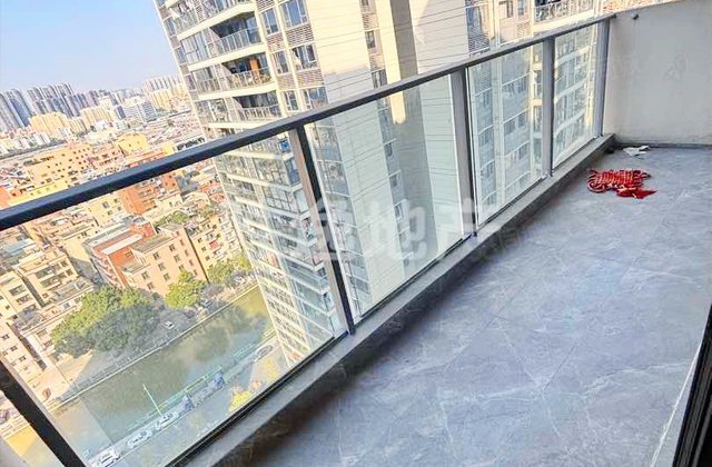 保利锦上3室2厅86㎡178万二手房图片