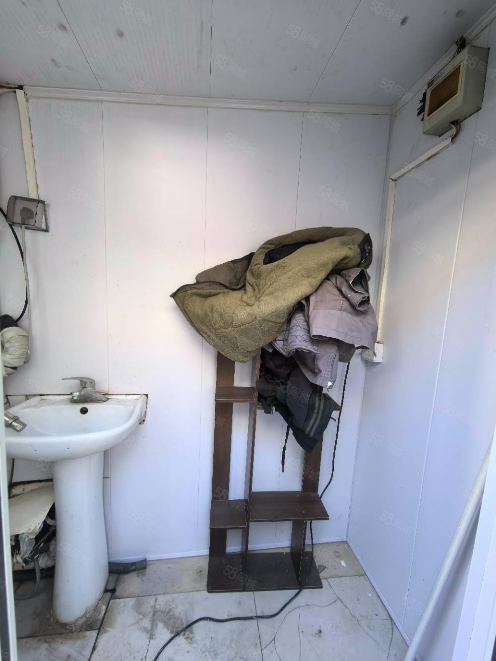 府學(xué)胡同小區(qū)1室0廳0衛(wèi)10.1㎡南北215萬