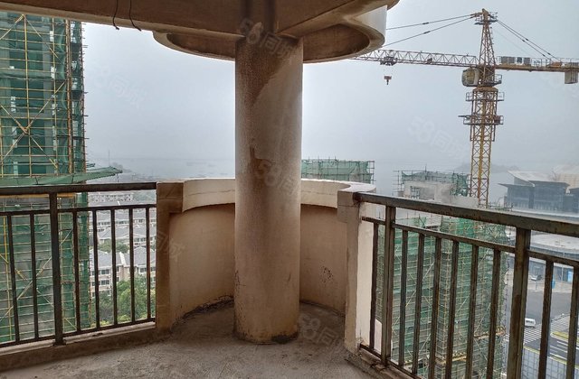 墟沟小学海客瀛洲南北通透三室两厅大阳台海景房有钥匙随时看房