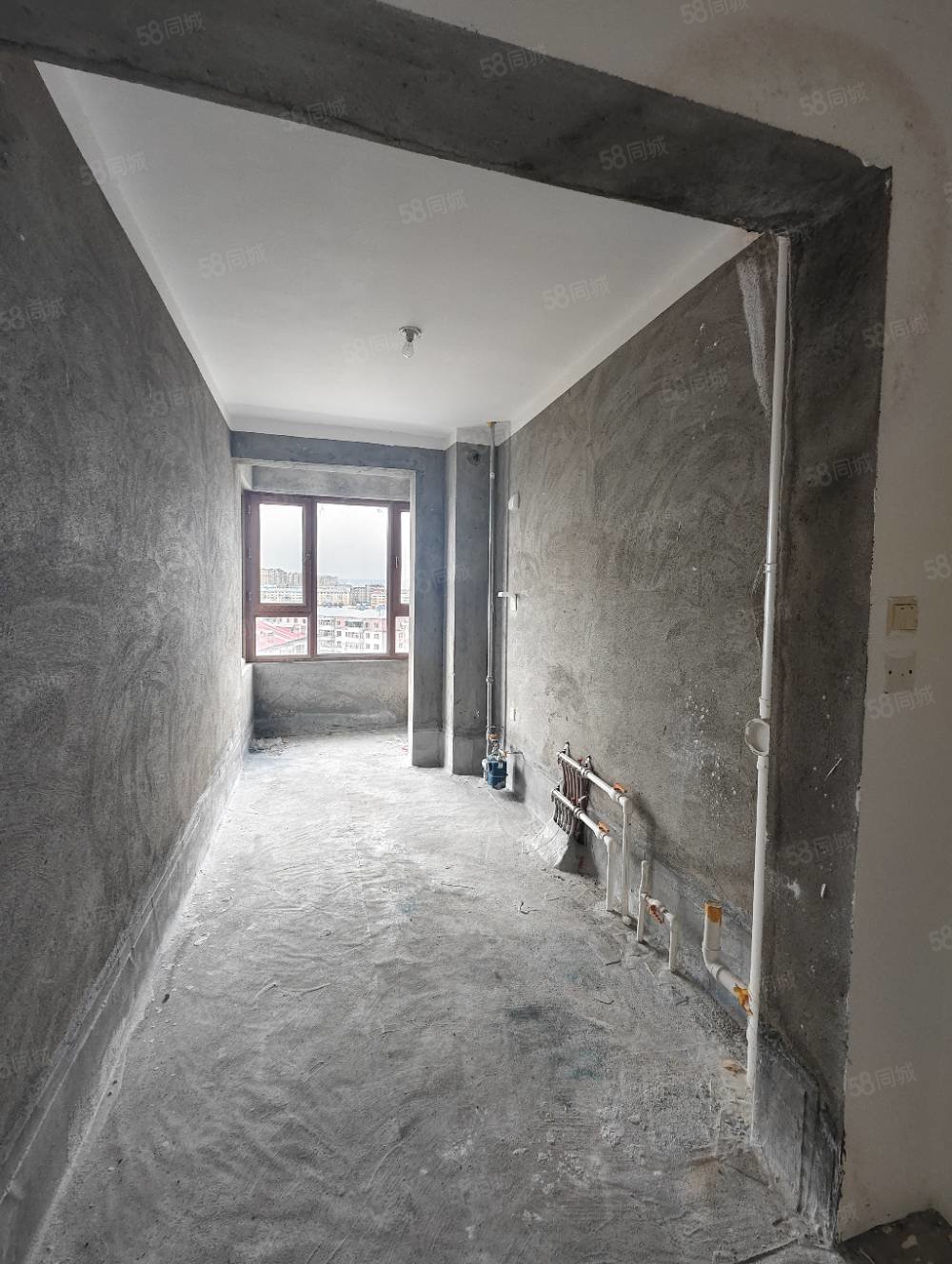 锦江丽都3室2厅1卫101㎡南北56万