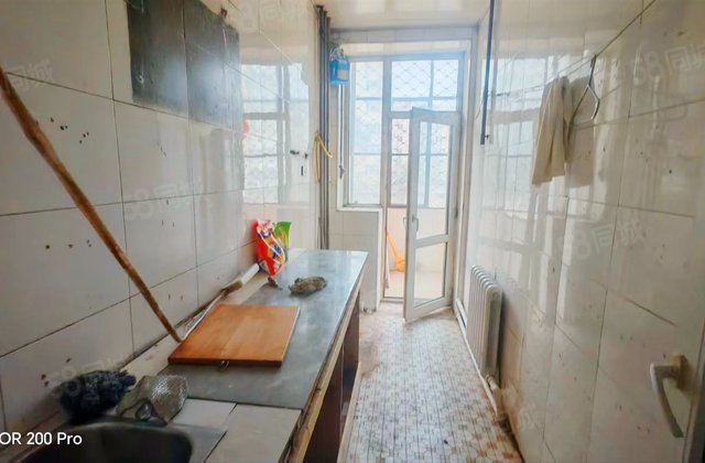 分部街小区(分部街36号-54号(双号),革新街50号,黑山街39号)3室1厅61㎡36万二手房图片