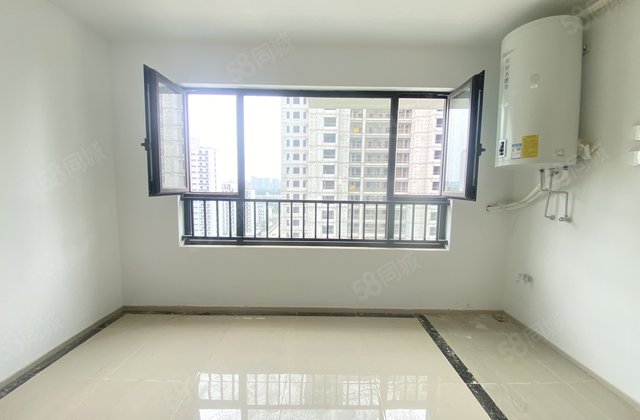 香江 正规商品房 南北通透 中间楼层 双卫生间 有电梯