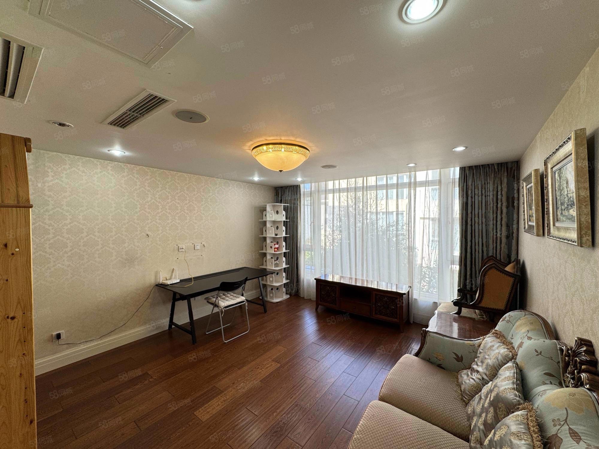 澳景園4室3廳5衛(wèi)365.66㎡南北1700萬(wàn)