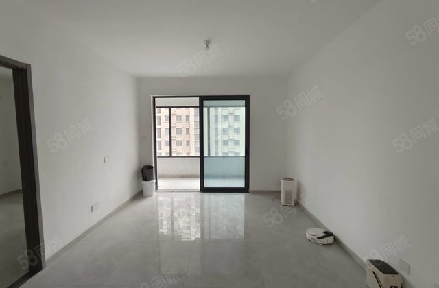 理想城南区 89万 边户 双阳台 带车位 中间楼层