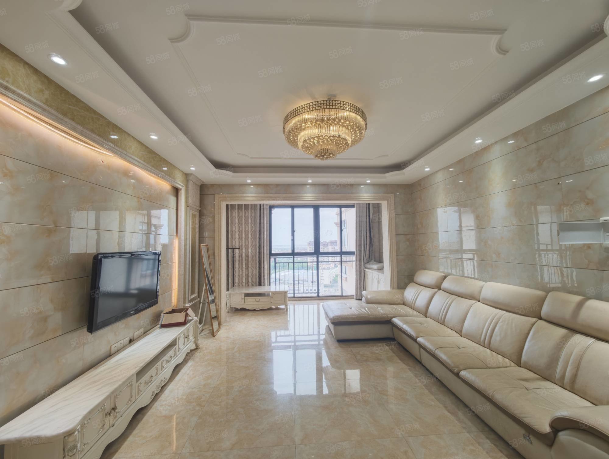 共和名城6室4厅4卫126㎡南80万