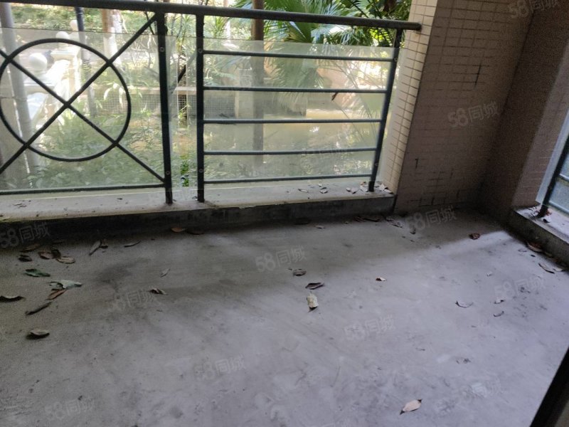 叠拼别墅,有大阳台花园老证 带大车库地下室,双入户,湖景湾-德阳58