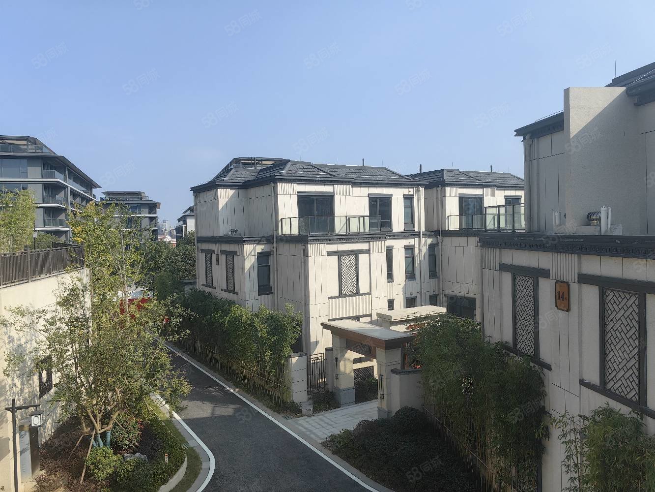 面朝市区 视野好 3000亩高尔夫球场环绕,伴山美墅-湖州58同城