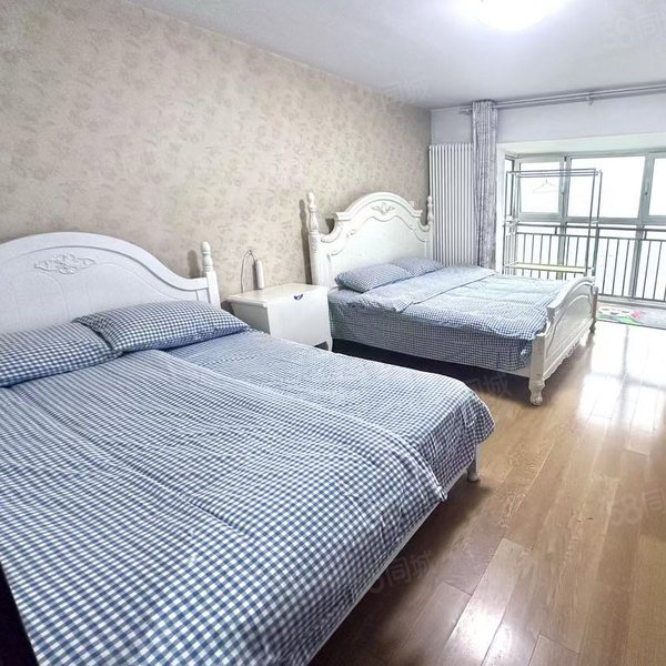 合租｜大悦城交通方便地铁口附近拎包入住