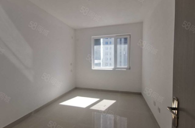 88万  88万 电梯房 3室2厅 儒辰  南北通透