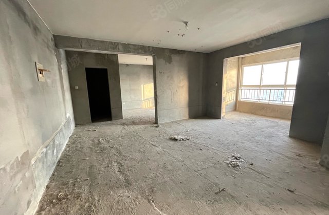 3分沭阳金鹰房产195万6915元/㎡金色威尼斯多层