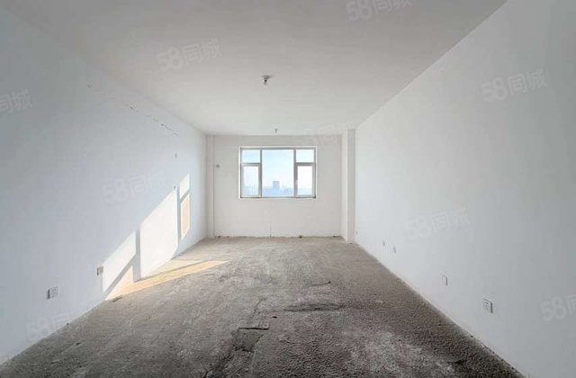 精装可拎包入住 满二 房龄新 电梯房 近医院 商业配套齐全