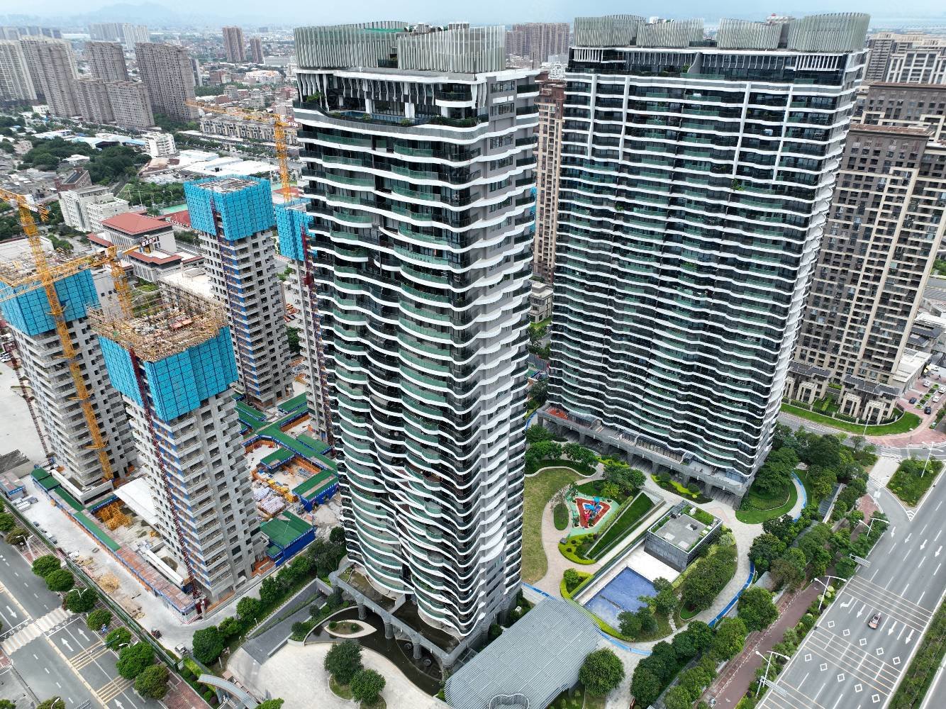 毛坯大四房 高层视野采光非常好 证满税优,卡飒明筑-石狮58同城