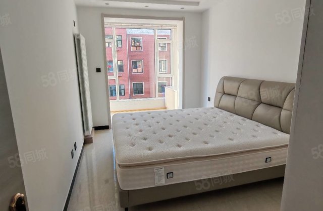 嘉和园2室1厅100㎡40万二手房图片