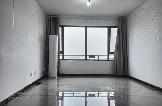 急售百合新城  三室 东边户 带车位储藏室 免大税 实验东昌