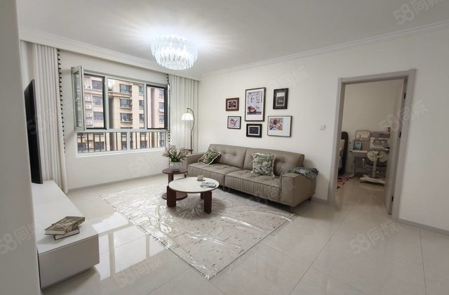 万达南邻 海润公园 精装修送储可按揭 送家具家电拎包入住