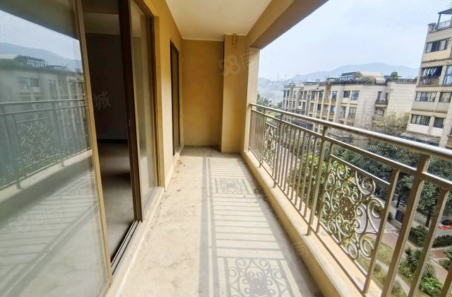 蓝光帕提欧4室2厅128.97㎡178万二手房图片