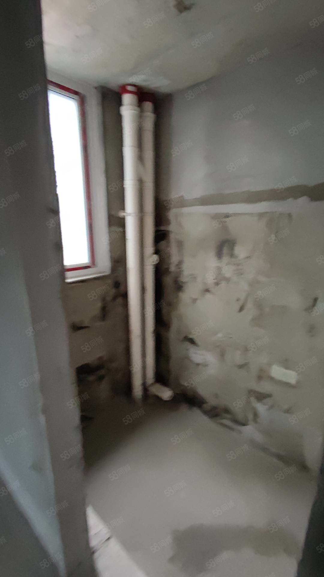 常隆花园3室2厅2卫121.73㎡南62万