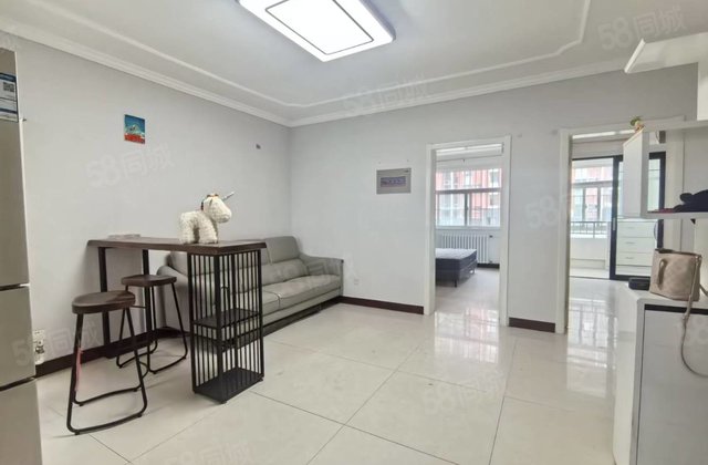 房东急售！一诺小区精装修！南北通透！全天采光！实验文轩！