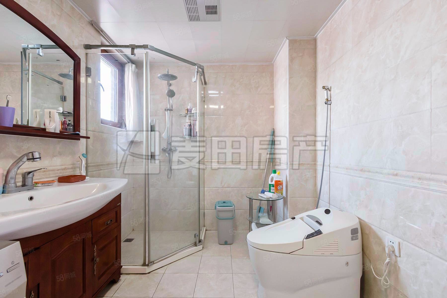 金隅翡麗華庭4室2廳2衛(wèi)161.87㎡南北999萬