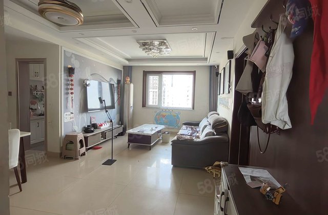 先锋社区，精装修，带地下室，中高层