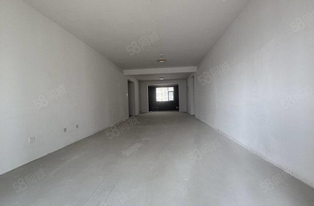 华城宏河美地4室2厅193㎡109万二手房图片
