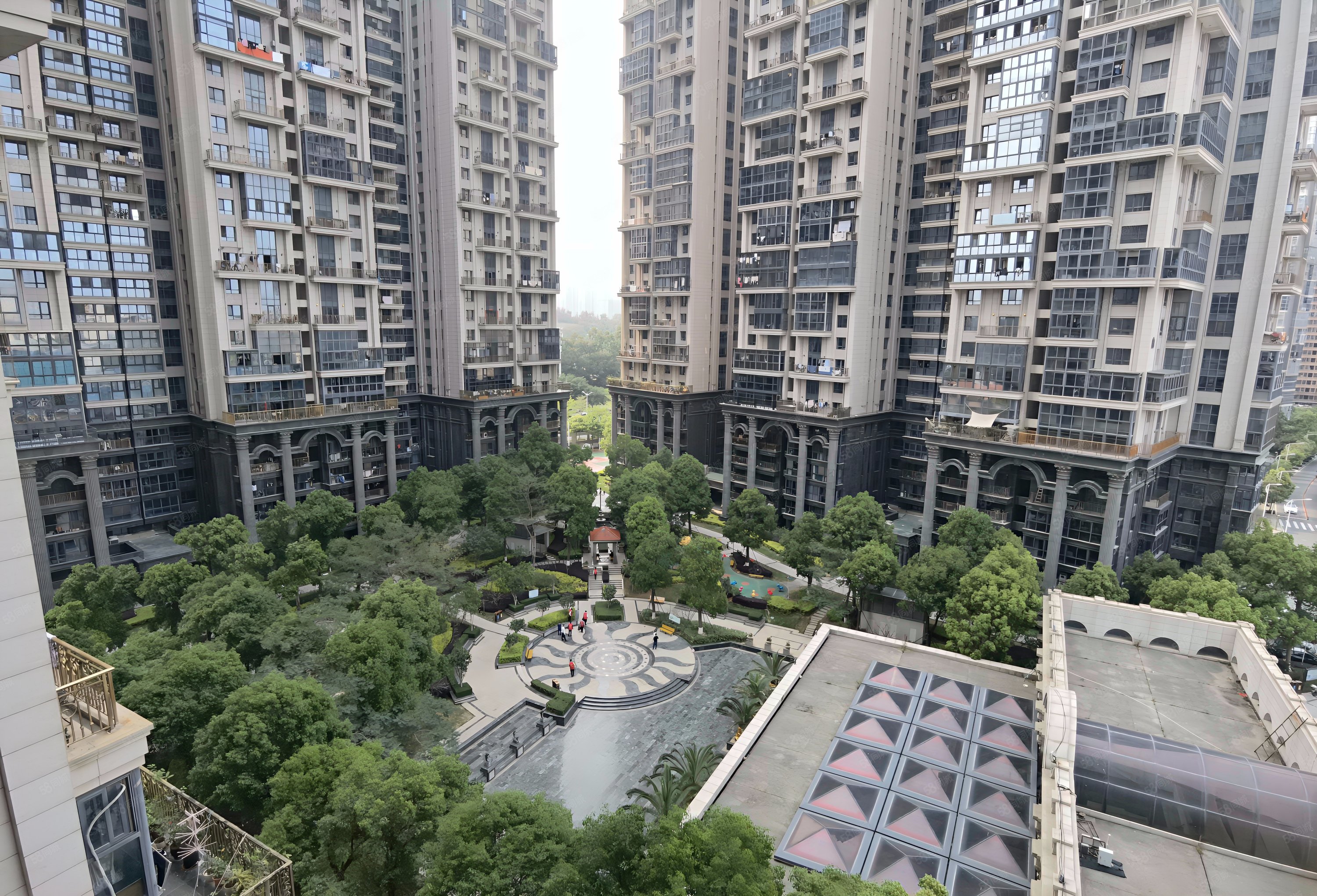 鑫塔水尚双卫南向采光好商品住宅交通便捷近地铁