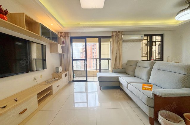 万科欧泊3室2厅93.82㎡260万二手房图片