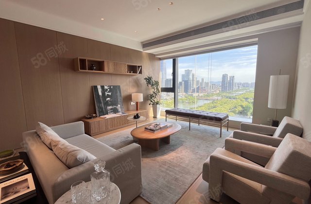 迪赛东篱4室2厅174㎡445万二手房图片