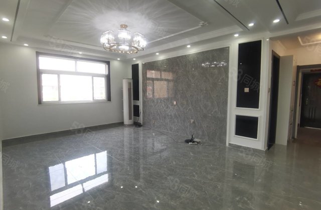 东昌 实验房 东方家园 大平层 精装三室两厅两卫 带地上车库