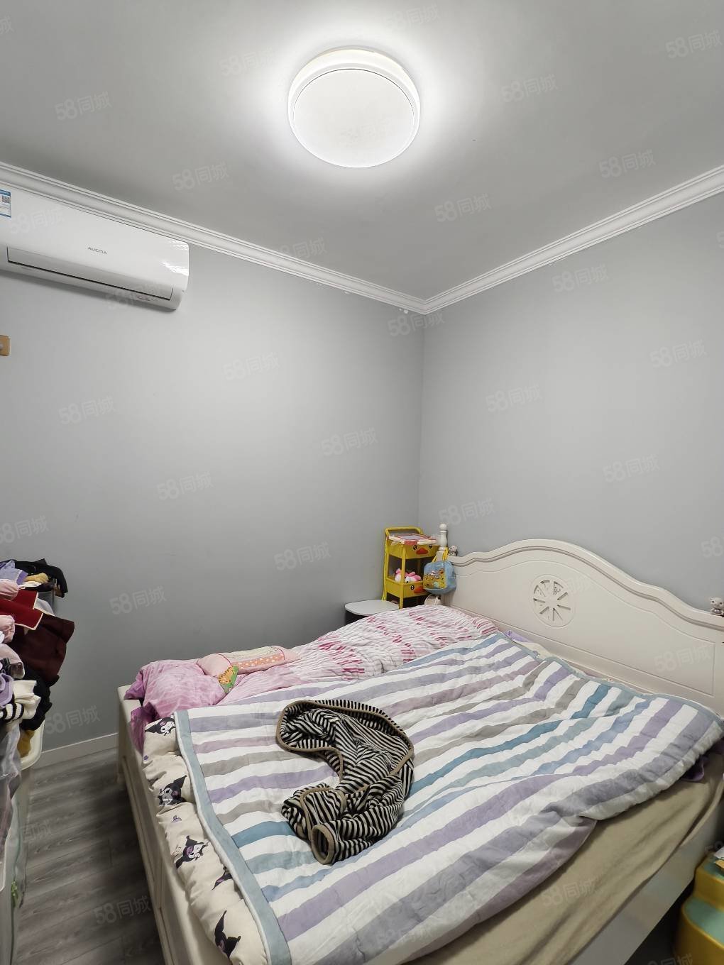 中秋桥小区4室2厅2卫96㎡南北78万