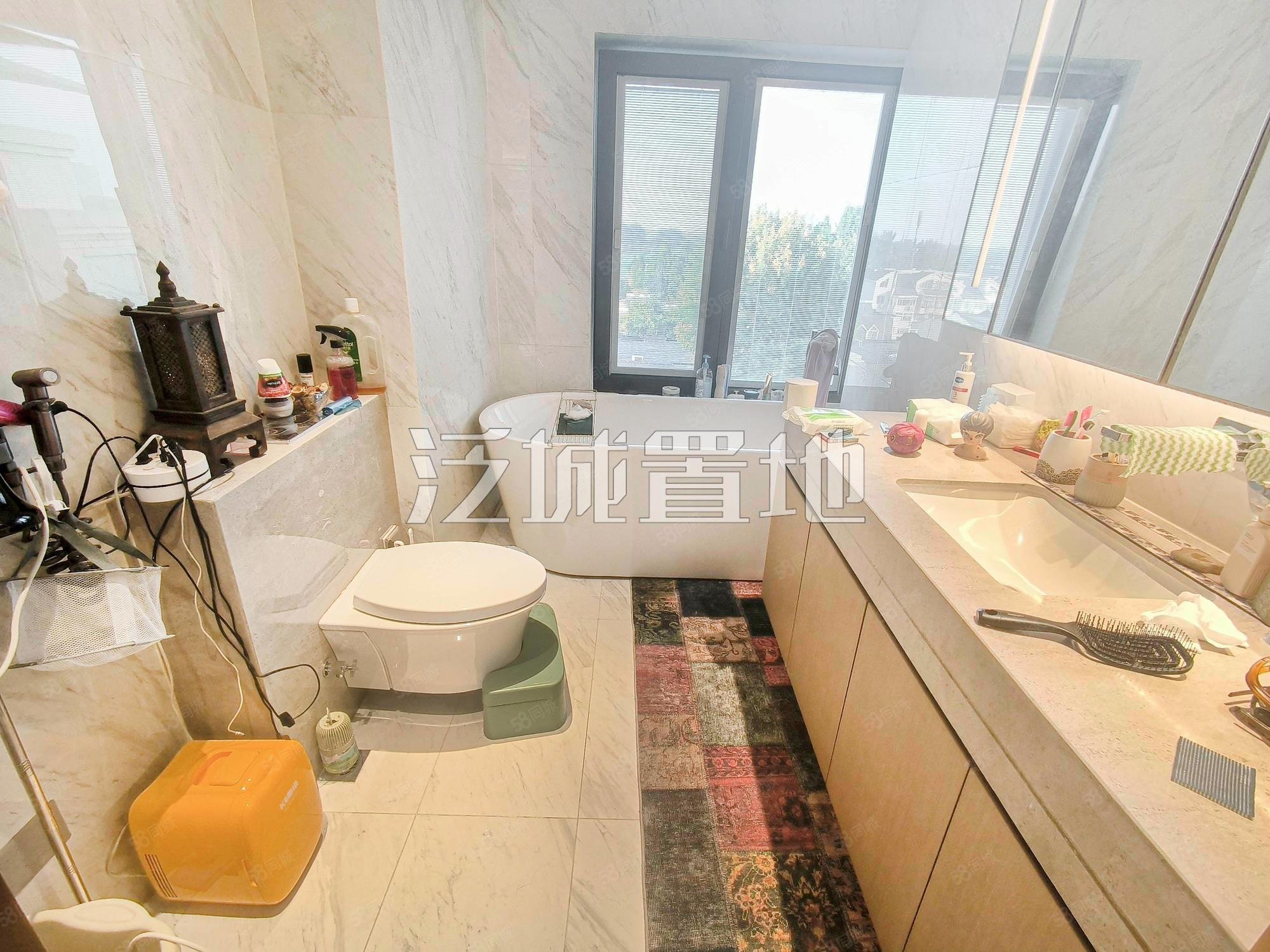 國瑞熙墅二區(qū)4室3廳3衛(wèi)201.38㎡南北1119萬